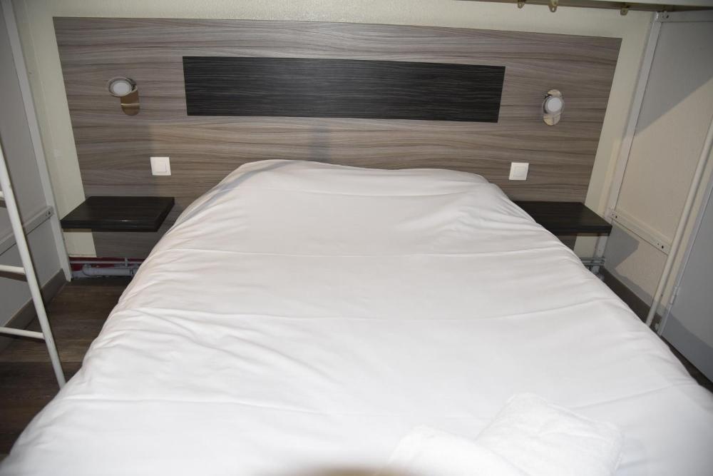 Room image 3